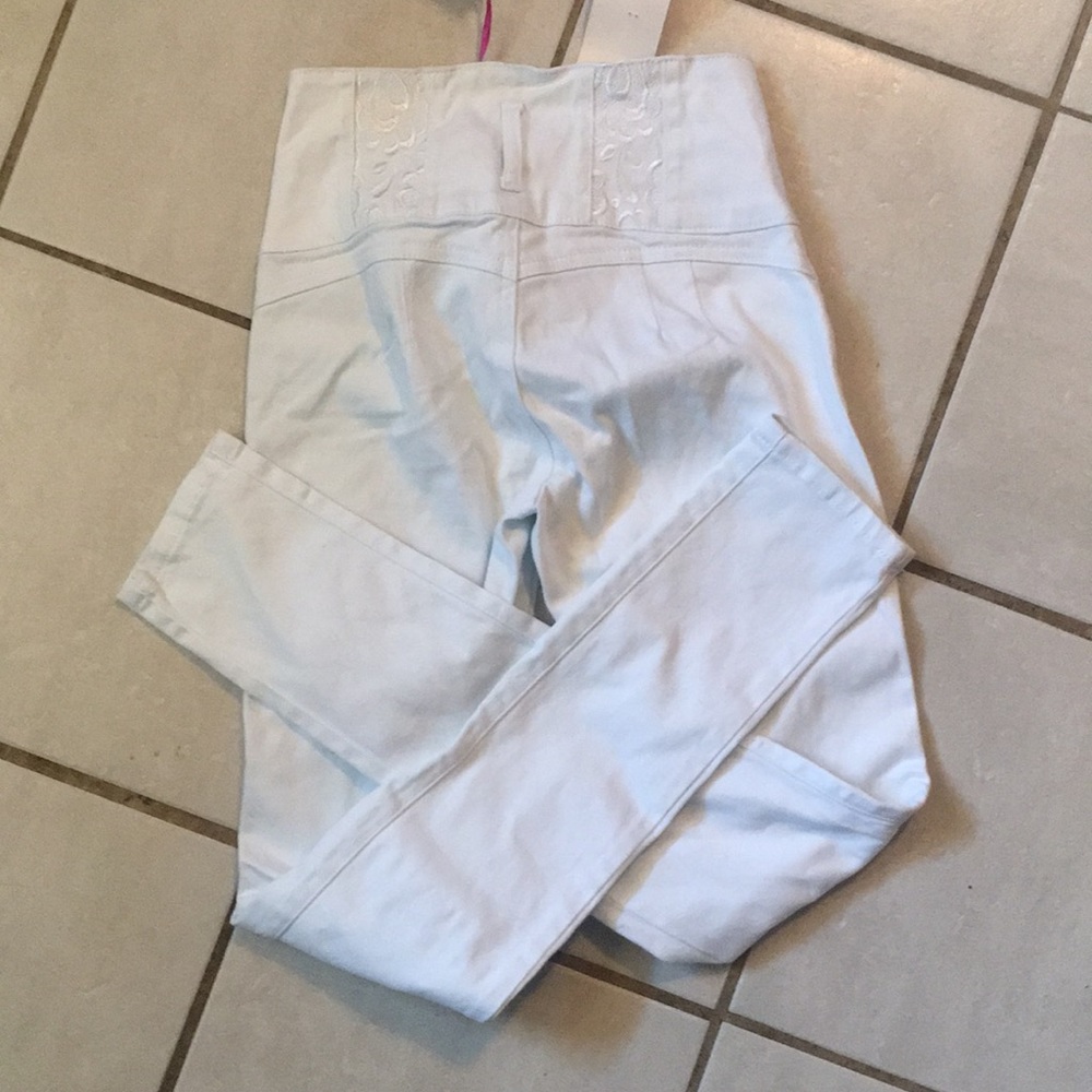 HW WHITE JEANS - Picture 4 of 14